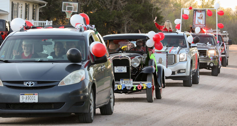 Pleasanton grad parade